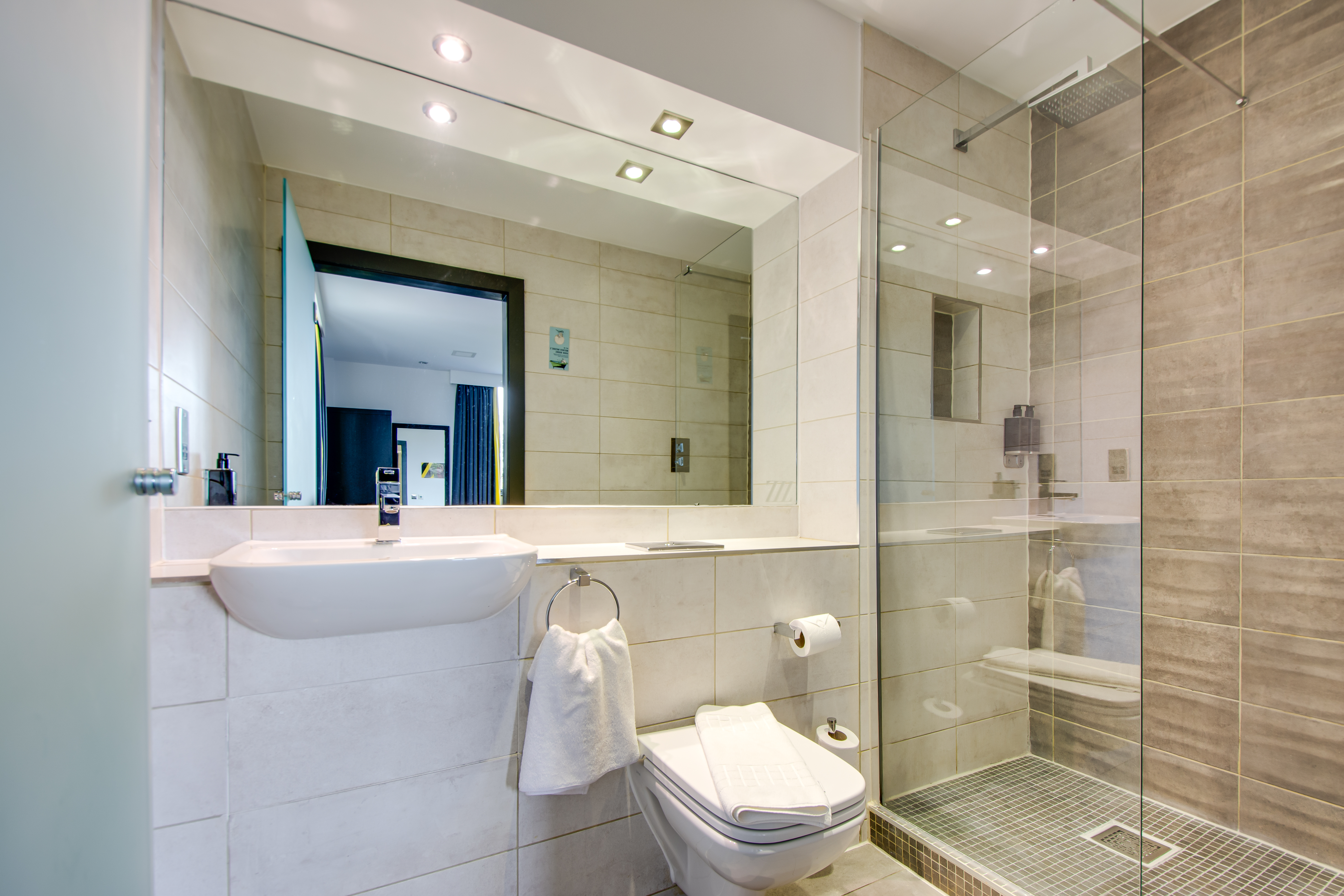 FAMILY GRANDE STUDIO