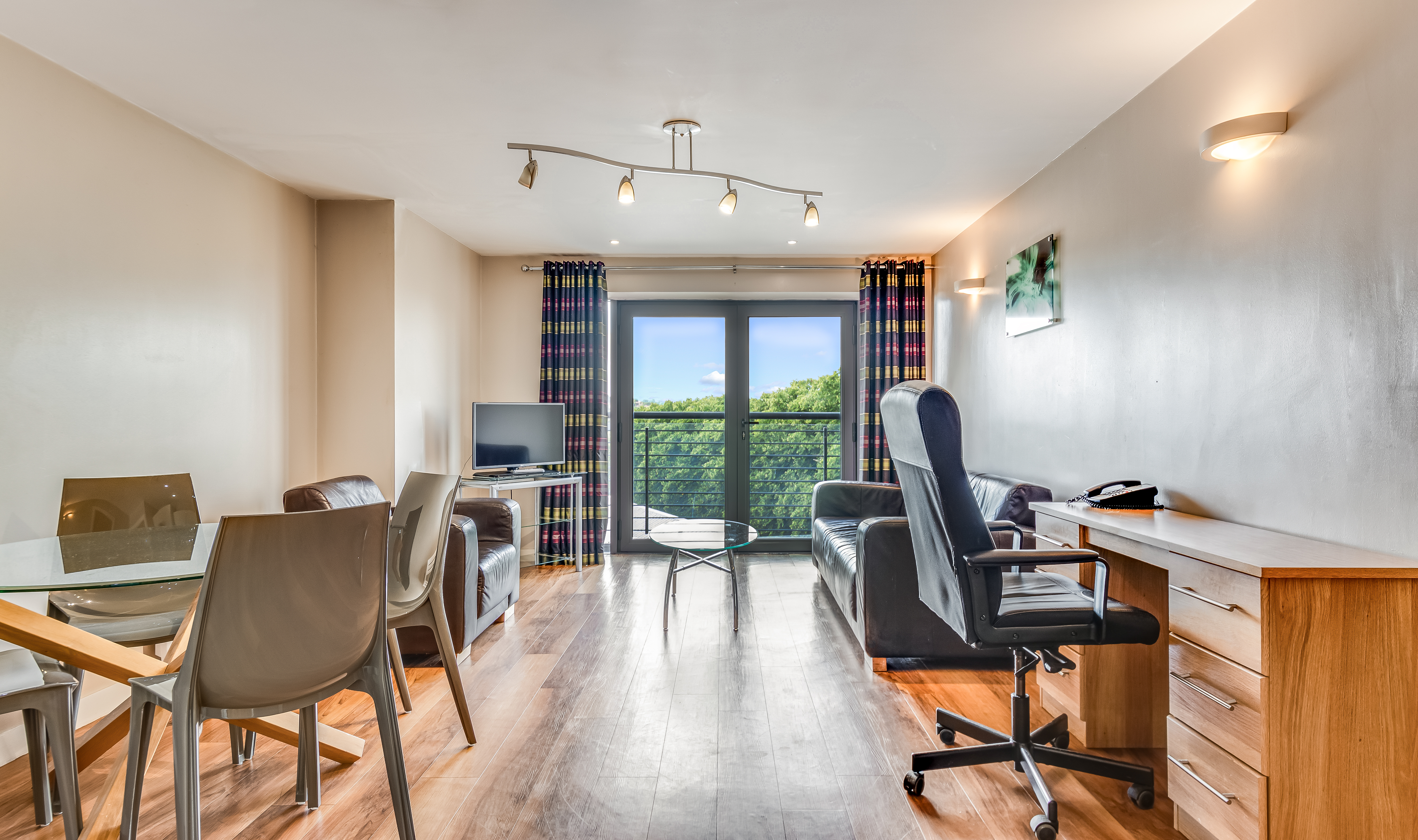 Liberty 2 Bedroom Suite with Balcony