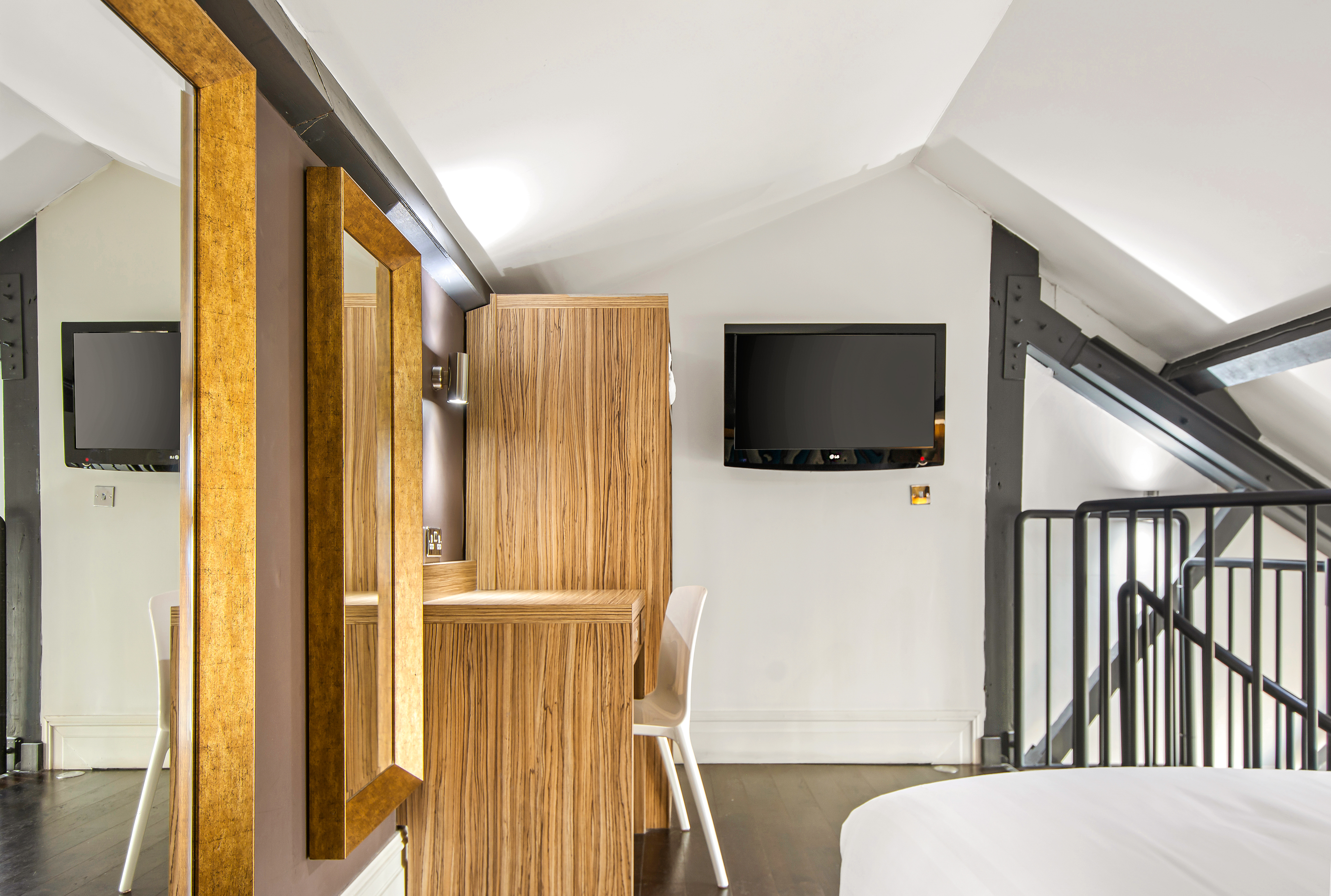 Penthouse Suite