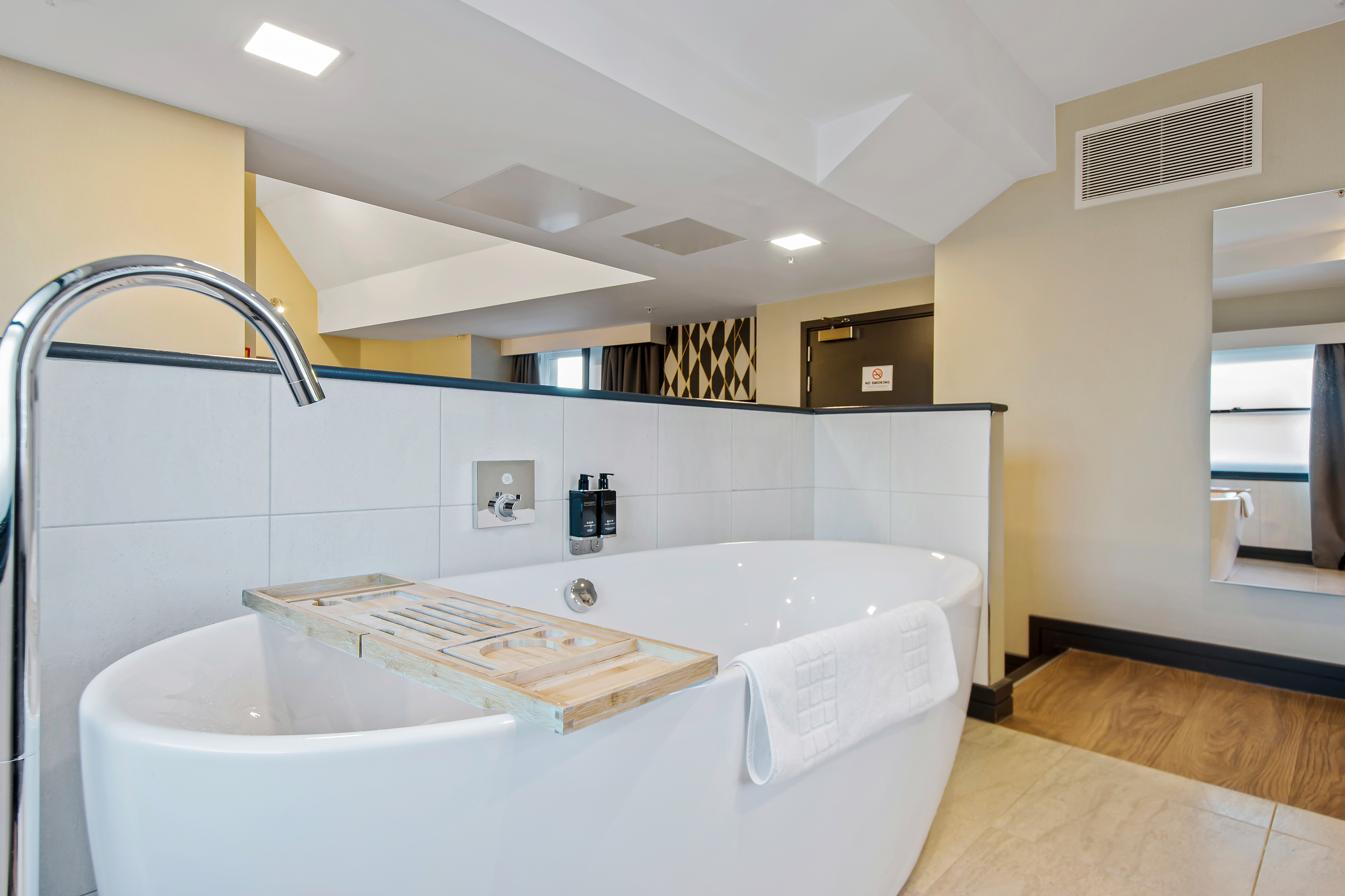 Guinea Suite